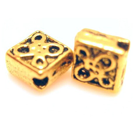 Firkantet guld pl med mønster 5 mm - 10 stk