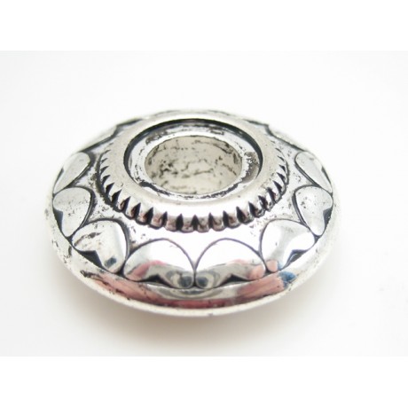 Stor flot sølv perle med hjerte mønster 25 mm